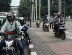 Catat! Nekat Kendarai Motor Lewat Trotoar Bisa Dijerat Pasal Serius