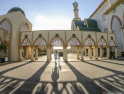 Wisata Religi ke Masjid Hubbul Wathan Yang Unik dan Megah di Mataram, NTB