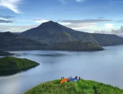 Sa Tahi Sa Oloan di Samosir, Pulau Luar Biasa Indah di Tengah Danau Toba