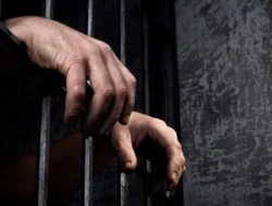 Polisi Tangkap Biksu Thailand Yang Gelapkan Dana Milik Umat Rp. 148 Miliar Untuk Judi Online