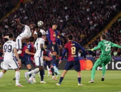 Drama 6 Gol di Estadi Olimpic Lluis Companys, Inter Milan Tahan Barcelona 3-3
