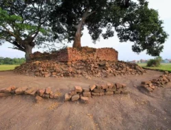 Mengunjungi Candi Lemah Duwur: Sisa Kejayaan Masa Majapahit di Porong, Sidoarjo