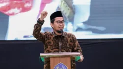 Tak Perlu Baca Satu-satu Titipan Doa Saat Naik Haji, UAH Ajarkan Caranya Yang Tepat