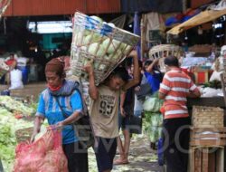 Ormas di Pasar Induk Kramat Jati Raup Rp. 225 Juta Per Bulan Dari Sewa Lapak PKL