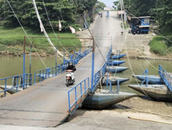 BBWS Citarum Tutup Jembatan Perahu Haji Endang di Karawang Yang Beromzet Rp. 20 Juta Sehari