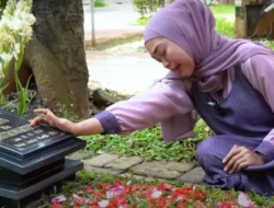 Benarkah Mayat Dalam Kubur Disiksa Karena Tangisan Keluarganya?