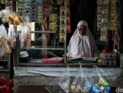 Tumbuhkan Semangat Beribadah di Tengah Kesibukan Mencari Dunia