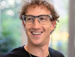 Mark Zuckerberg Sebut Chatbot AI Bisa Jadi Teman Hingga Terapis Mereka Yang Kesepian