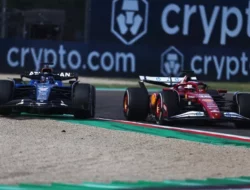 Juara F1 GP Emilia Romagna, Max Verstappen Patahkan Dominasi McLaren dan Beri Red Bull Kado Indah