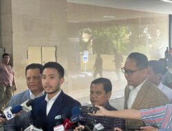 Adik Ipar Jokowi Antar Ijazah Asli ke Bareskrim, Penuhi Permintaan Penyidik