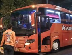 Sikat Arema 0-3 di Kanjuruhan, Bus Persik Kediri Dilempari Oknum Suporter