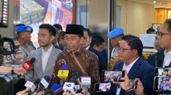 Bantah Tudingan Roy Suryo, Jokowi Tegaskan Kasmudjo Dosen Pembimbing Akademik di UGM