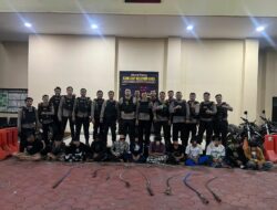 Hendak Tawuran, 12 Remaja Bersenjata Celurit Diciduk Polisi di Hayam Wuruk Jakpus