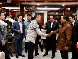 Presiden Prabowo Terima Kunjungan Utusan Khusus PM Jepang Fumio Kishida di Kertanegara