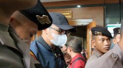 Rossa Ungkap Kronologi Suap Masiku Menyeret Hasto