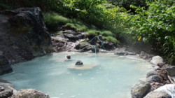 Ini 5 Onsen Terbaik di Jepang Yang Wajib Dikunjungi Saat Musim Semi