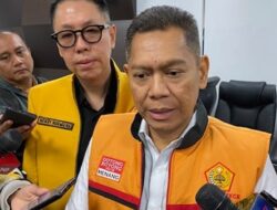 Adies Kadir Tegaskan Ormas MKGR Siap Pasang Badan Jika Ada Yang Ganggu Bahlil Lahadalia