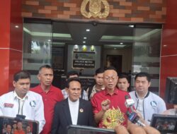 Diperiksa Polres Jaksel, Pelapor Roy Suryo Cs Bawa Bukti Tuduhan Isu Ijazah Palsu Jokowi