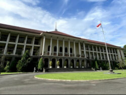 UGM Digugat ke PN Sleman Terkait Ijazah Jokowi, Dituntut Kerugian Rp. 1.069 Triliun