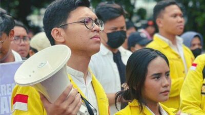 Eks Ketum BEM UI Sebut Jokowi Bisa Pakai Cara Brutal Bela Gibran: Politik Sandera!