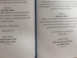 Seskab Teddy Rilis Menu Makan Malam Prabowo-Macron, Tak Ada Alkohol Hanya Sari Apel