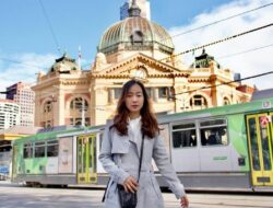 5 Tahun Kerja di Bank, Wanita Ini Banting Setir Jadi Pemetik Buah di Australia Dibayar Rp. 300 Ribu Per Jam