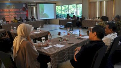 Profesor Ekonomi Kritik Mendagri Izinkan Lagi Rapat di Hotel: Cederai Semangat Efisiensi!