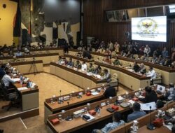 Buntut Putusan MK, DPR Buka Opsi Perpanjang Jabatan DPRD Provinsi dan Kabupaten/kota