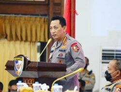 Kapolri Mutasi Besar-Besaran 702 Pati, Panen Hingga PNS Polri