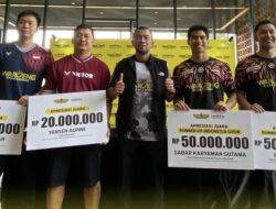 Runner Up Indonesia Open 2025, Sabar/Reza Dapat Bonus Rp. 100 Juta Dari Waroeng Steak and Shake