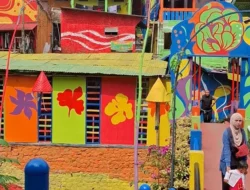 Kunjungi Lembur Katumbiri, Kampung Warna-Warni Ikonik di Dago, Bandung