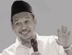 Mana Yang Lebih Baik, Amal Dipertontonkan Atau Disembunyikan? Ini Kata Gus Baha