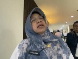 Kepala Disdik DKI Bentak Wartawan Saat Ditanya Praktik Titip Kursi SPMB: Gue Capek Banget!