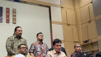 Habiburokhman: Tak Perlu Demo! Kalau Ada Aspirasi Tinggal Masuk ke Ruang Rapat DPR!