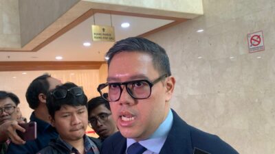 Bukan Dwifungsi, Dave Laksono Sebut TNI Bantu Produksi Obat Bagian Operasi Militer Selain Perang