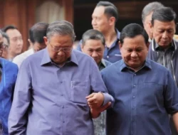 Isu Liar ‘Partai Biru’ Bikin Jokowi-SBY Perang Dingin, Kewibawaan Prabowo Dipertaruhkan