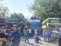 Pariwisata Jabar Lumpuh Dampak Dedi Mulyadi Larang Study Tour, Sopir Hingga UMKM Geruduk Gedung Sate