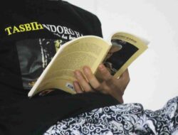 Banyak Orang Pintar Tapi Minim Akhlak, Ini Penyebabnya