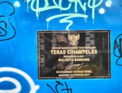 Saling Lempar Soal Wacana Bongkar Teras Cihampelas Warisan Ridwan Kamil Rp. 74 Miliar