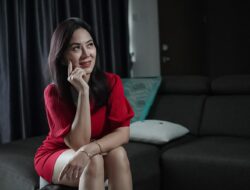 Pengakuan Tante Ernie ‘Pemersatu Bangsa’ Pernah Didekati Pejabat ‘Ciuple Goals’, Siapa?