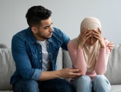 Apa Hukumnya Dalam Islam Suami Tidak Tidur Dengan Istri Lebih Dari 3 Hari?