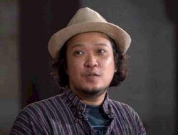 Sabrang Letto: RI Jadi Negara Skizofenik, Elite Asyik Main Drama, Rakyat Hanya Jadi Korban