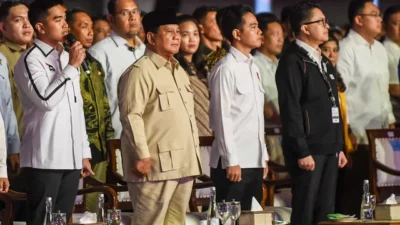 Prabowo Sindir Tren #KaburAjaDulu : Sebar Pesimisme, Indonesia Gelap! Emang Gampang di Luar Negeri?