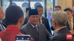 menteri-esdm-bahlil-lahadalia-menyampaikan-sambutan-dalam-acara-goundbreaking-ekosistem-industri-kendaraan-listrik-terintegras-1751181520763_169