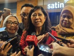 Menkomdigi Meutya Hafid Pastikan Tak Ada Rencana Batasi VoiP WhatsApp Call
