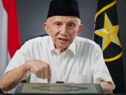 Amien Rais Tuding UGM Kehilangan Identitas dan Jadi Badut Demi Bela Jokowi