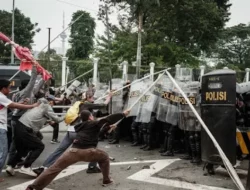 Laskar Cinta Jokowi Minta Prabowo Mundur Buntut Kegagalan Jaga Keamanan Negara