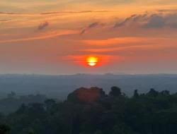 Berburu Senja Sambil Menelisik Primata Mini Nan Imut di Bukit Peramun, Belitung