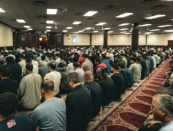 Sah Atau Tidak Muslim Shalat Dengan Sajadah Tebal?