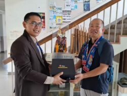 SMA Lab School UPI Cibiru dan Universitas Jakarta Studi Banding ke Senior High School at Sakado, Tokyo